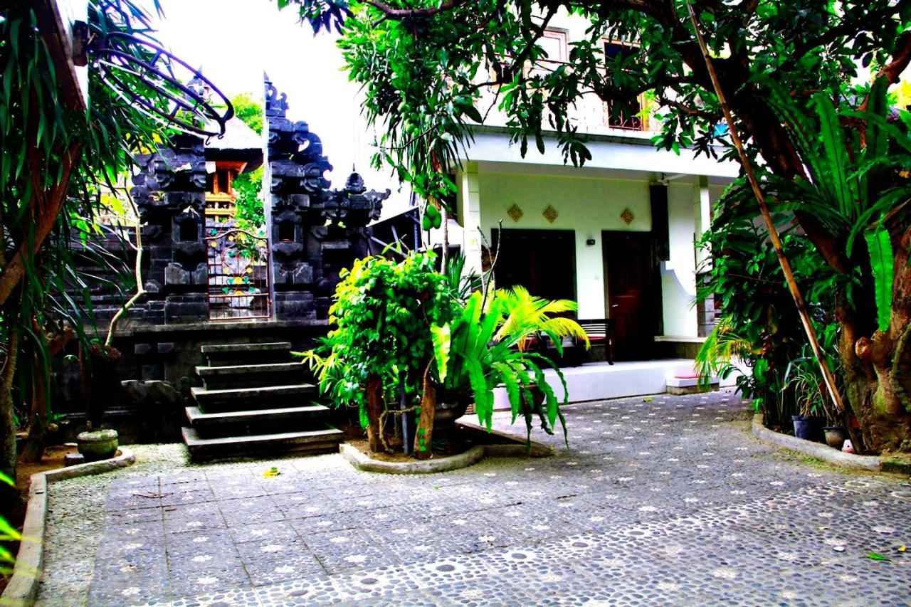 Nakula Guest House Kuta  Bagian luar foto